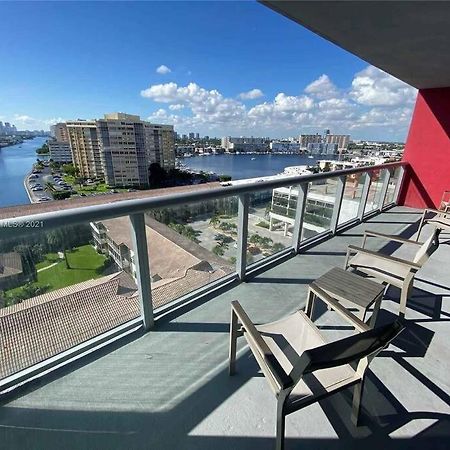 2Bd 2Ba Condo @Beachwalk Resort W/Pool Hallandale Beach Ngoại thất bức ảnh