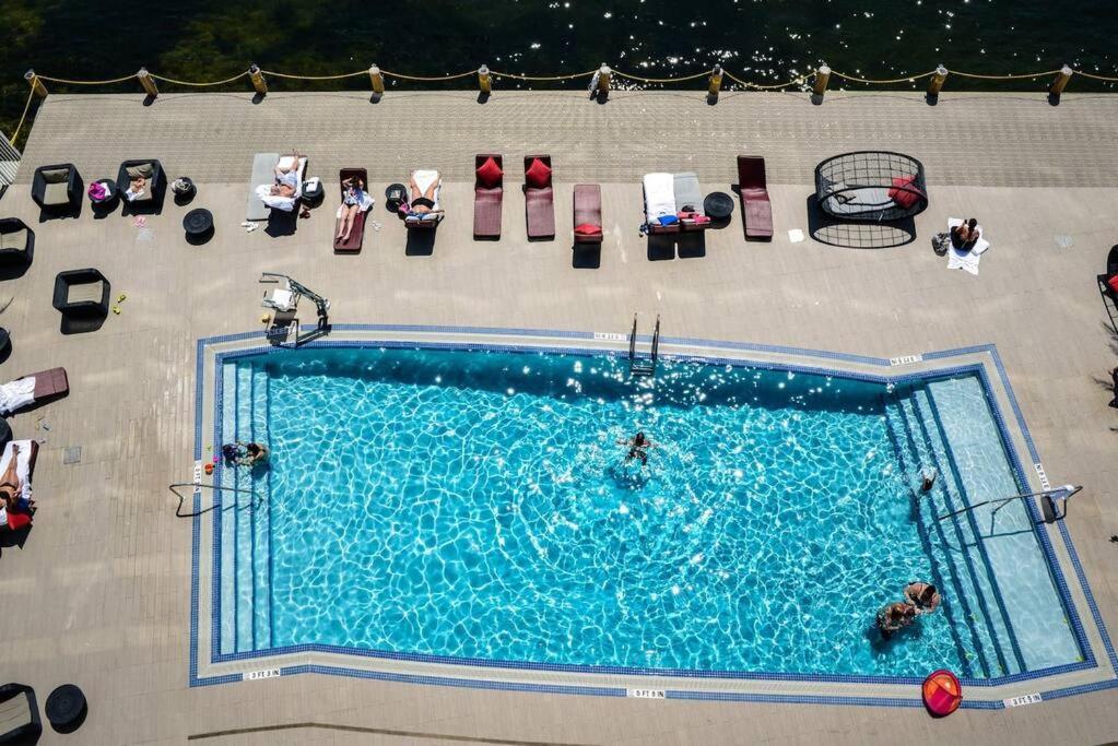 2Bd 2Ba Condo @Beachwalk Resort W/Pool Hallandale Beach Ngoại thất bức ảnh